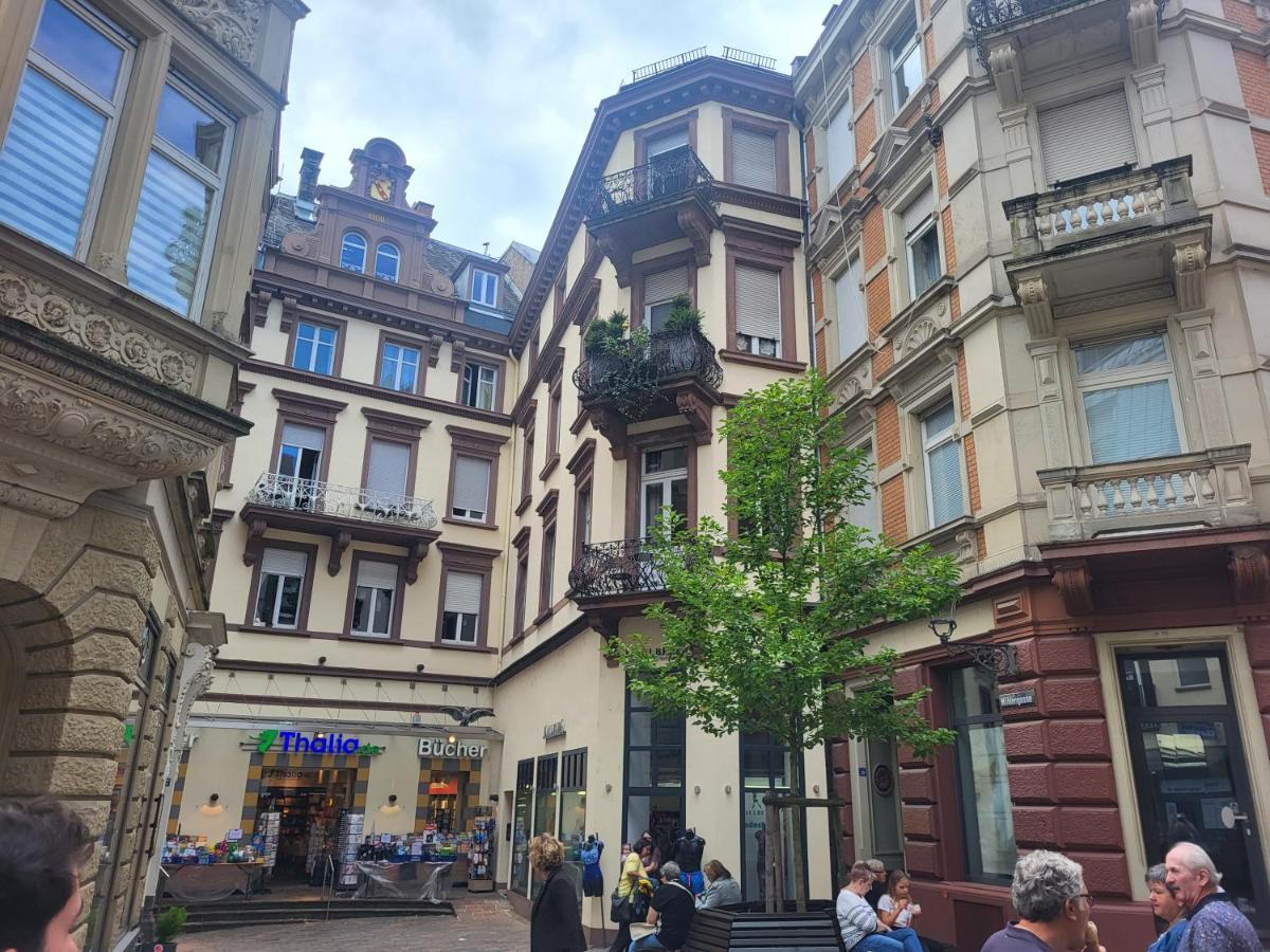 Am Thalia Designe Apartment Baden-Baden Exterior foto
